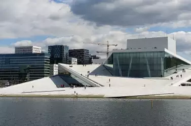 Opera w Oslo - zobacz podkategorię.